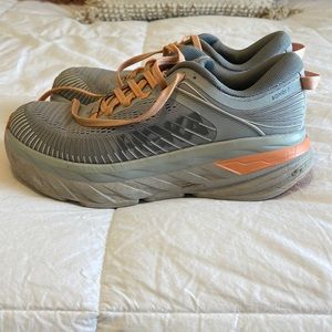Hoka Bondi 7